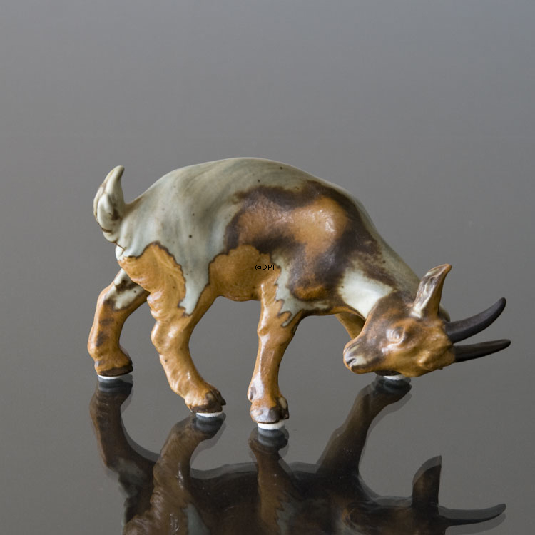 Stangende ged, Bing & Grøndahl stentøjsfigur nr. 1699