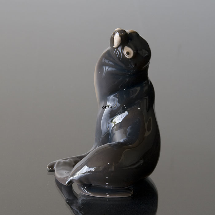 Søløve strækker hals, Bing & Grøndahl figur nr. 1733