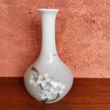 Vase med kirsebærgren, Bing & Grøndahl nr. 175-5143