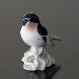 Flycatcher looking attentive, Bing & Grondahl bird figurine No. 1776