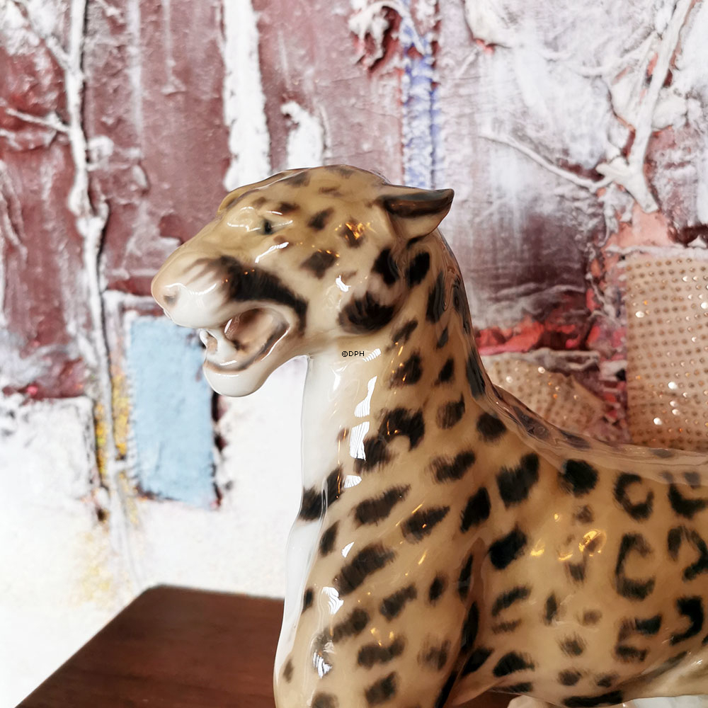 Panter, Bing & Grøndahl figur nr. 1797