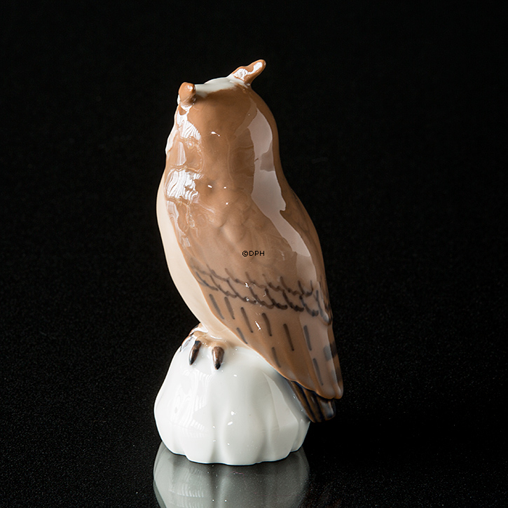 Lille ugle på plint, Bing & Grøndahl fugle figur nr. 1800