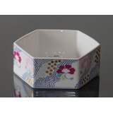 Skål, Hvid med blomster, Bing & Grøndahl nr. 1827-5467