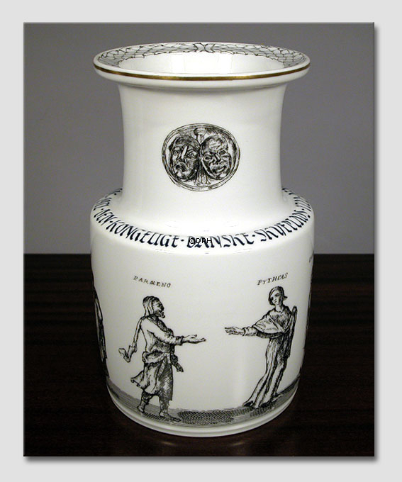 Vase med Scener fra Terents' komedier, Bing & Grøndahl nr. 1857-5750