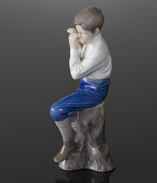 Fløjtespiller, Bing & Grøndahl figur nr. 1897
