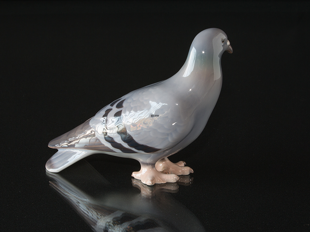 Due, Bing & Grøndahl fuglefigur nr. 1911