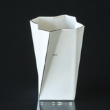 Bing & Gröndahl Futura Vase Nr. 1922-5477 mit Silberdekor, Design: Else Kamp