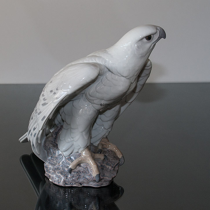 Jagtfalk, Bing & Grøndahl fuglefigur nr. 441 eller 1953