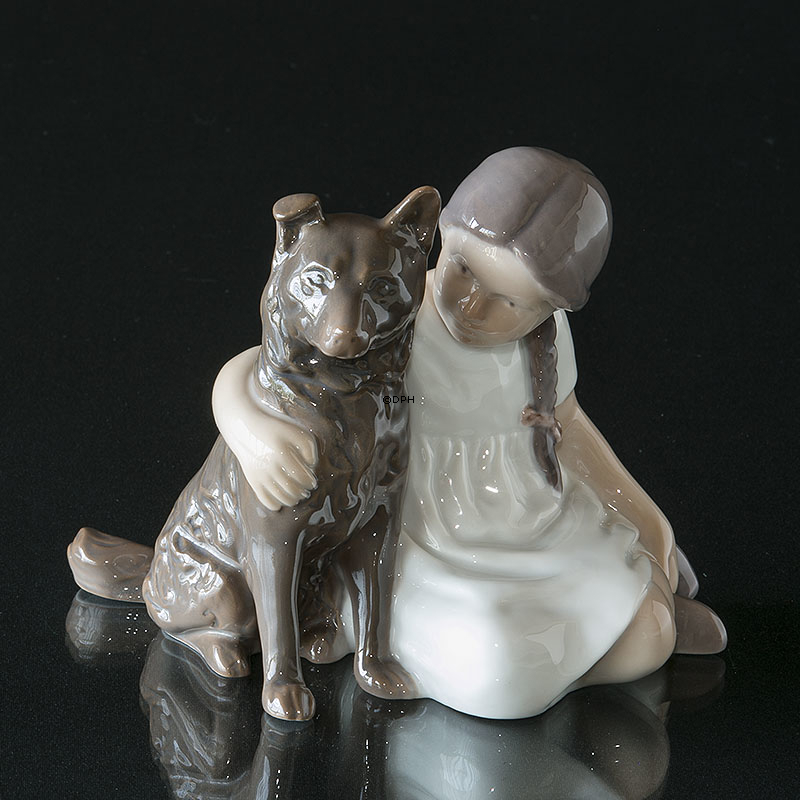 Pige med hund, Bing & Grøndahl figur nr. 1973