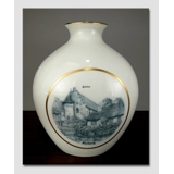 Vase with Nyborg motif, Bing & Grondahl no. 2001