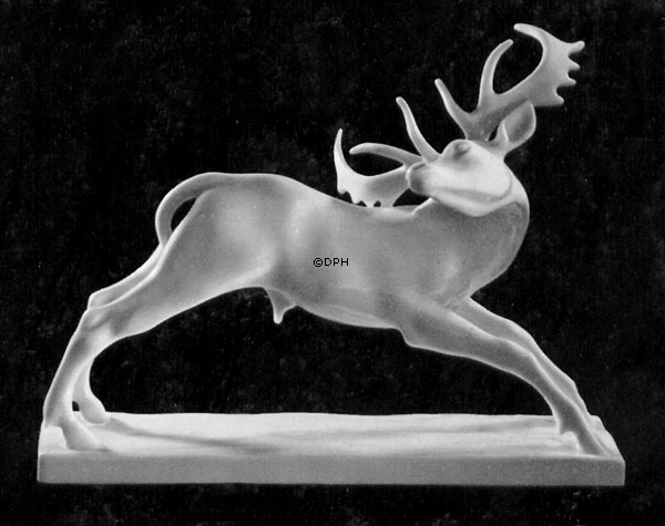 Hjort med gevir, Bing & Grøndahl figur nr. 2009