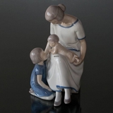 Mutter mit 2 Kindern, Bing & Gröndahl Figur Nr. 2022