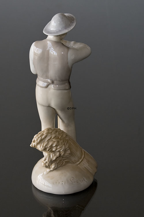 Mand med fork, Bing & Grøndahl figur nr. 2049