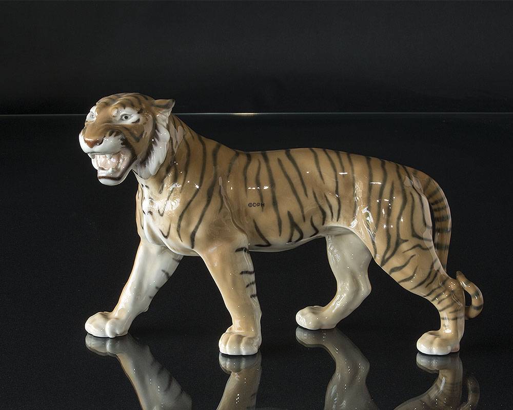 Gående Tiger, Bing & Grøndahl figur nr. 2056