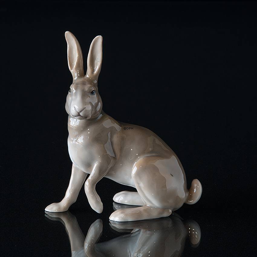 Siddende hare, Bing & Grøndahl figur nr. 2081