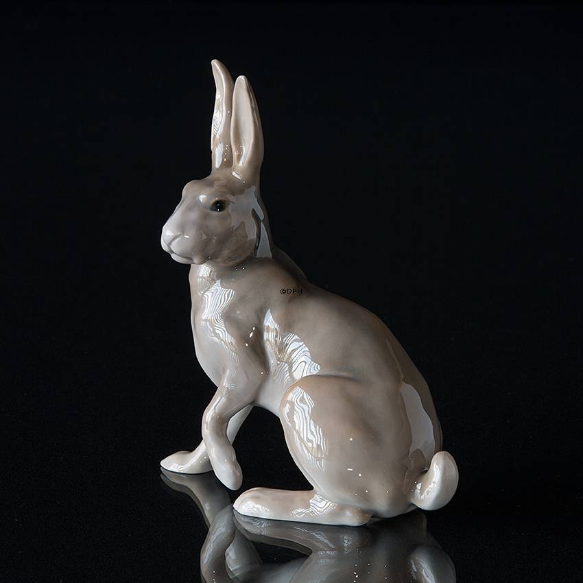 Siddende hare, Bing & Grøndahl figur nr. 2081