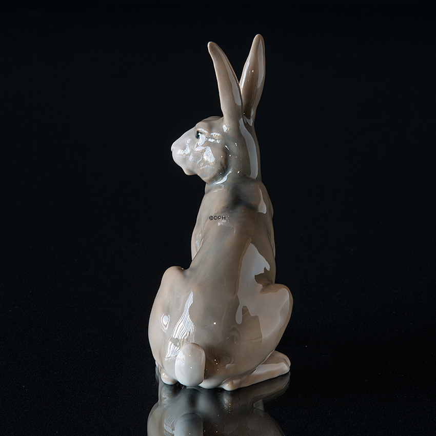 Siddende hare, Bing & Grøndahl figur nr. 2081