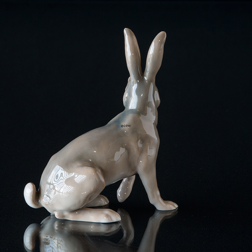 Siddende hare, Bing & Grøndahl figur nr. 2081