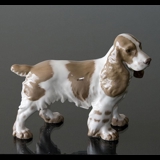 Springer spaniel standing at attention, Bing & Grondahl dog figurine No. 2095