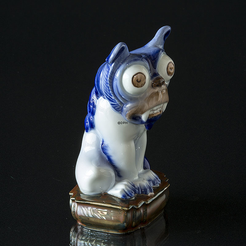 Fyrtøjet, Hund Øjne så store som Møllehjul, Royal Copenhagen figur nr. 2106