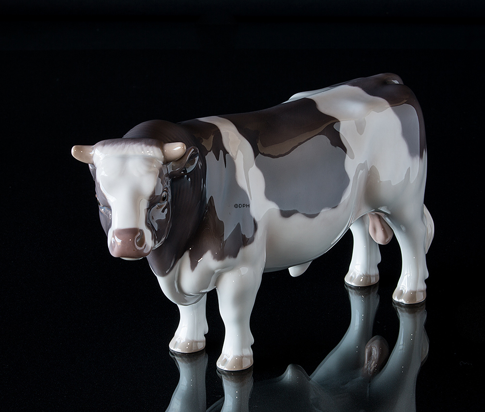 Tyr, Bing & Grøndahl figur nr. 2121