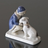 Pige med hund, Bing & Grøndahl figur nr. 2163
