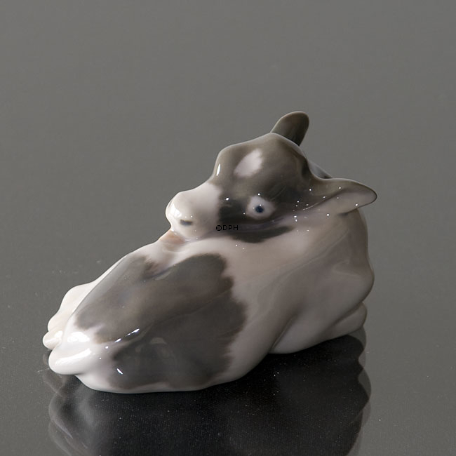 Liggende Kalv, Bing & Grøndahl figur nr. 448 eller 2168