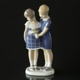Boy and girl, Bing & Grondahl figurine no. 2183