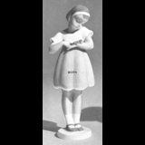 Pige med dukke, Bing & Grøndahl figur nr. 2185