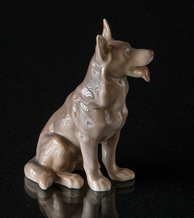 Siddende Schæferhund, Bing & Grøndahl hundefigur nr. 2197