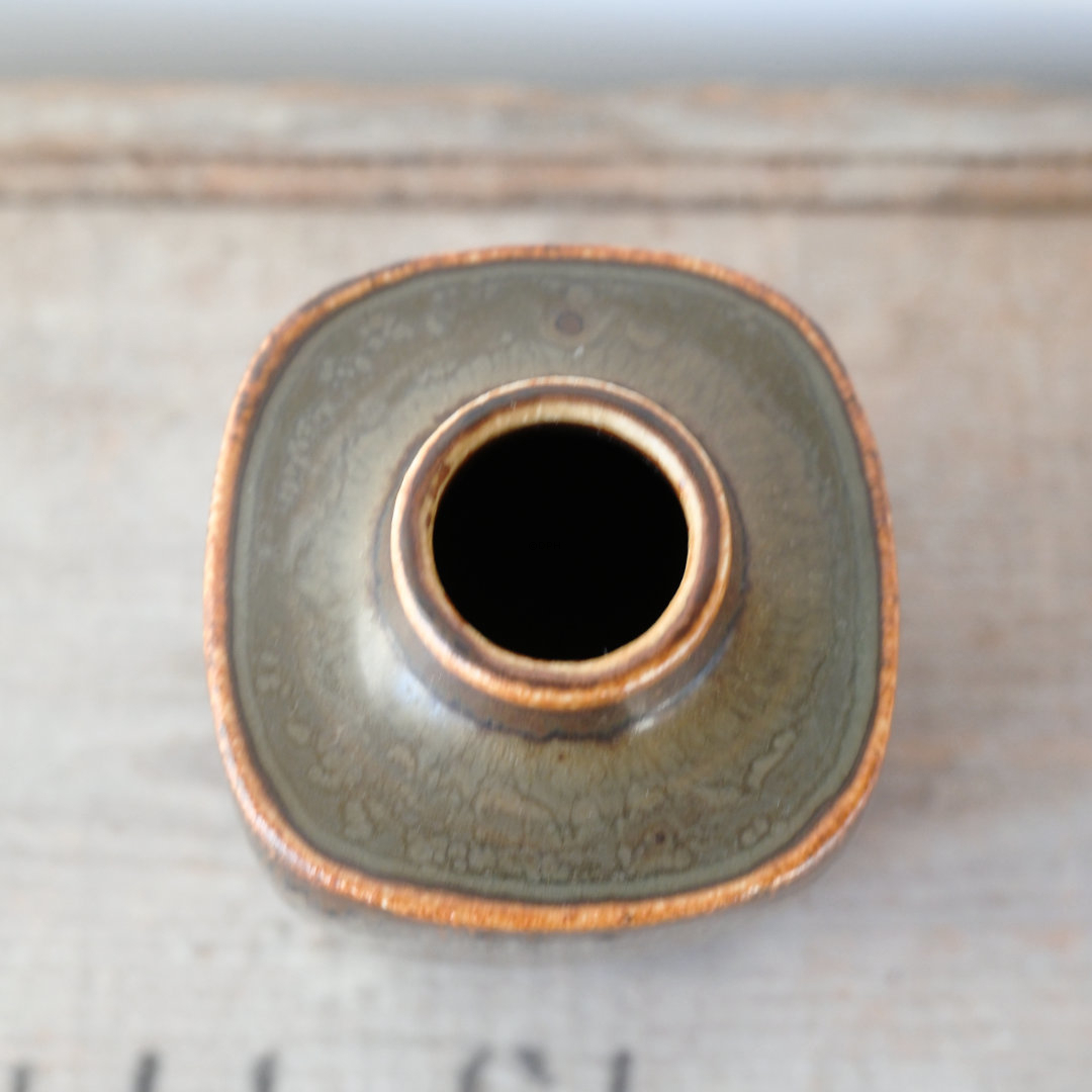 Vase stentøj. Bing & Grøndahl. Design: Valdemar Petersen