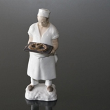 Bäcker mit Brezel zum Servieren, Bing & Gröndahl Figur Nr. 2223