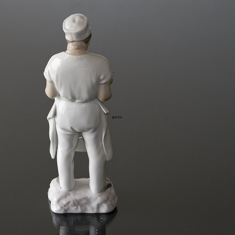 Bager, Bing & Grøndahl figur nr. 2223