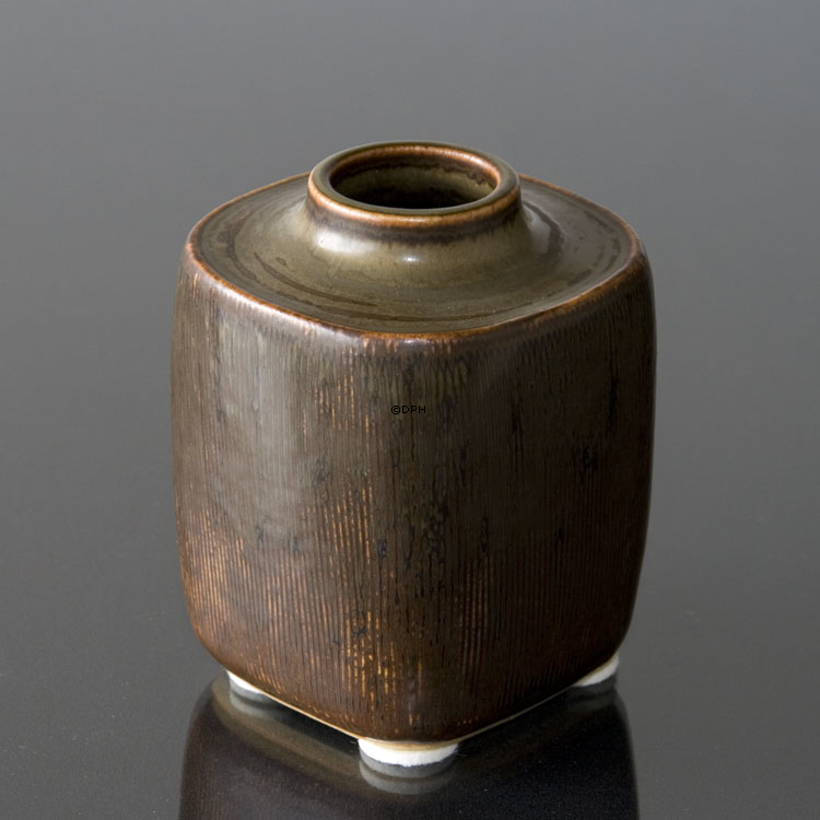 Vase stentøj. Bing & Grøndahl. Design: Valdemar Petersen nr. 222