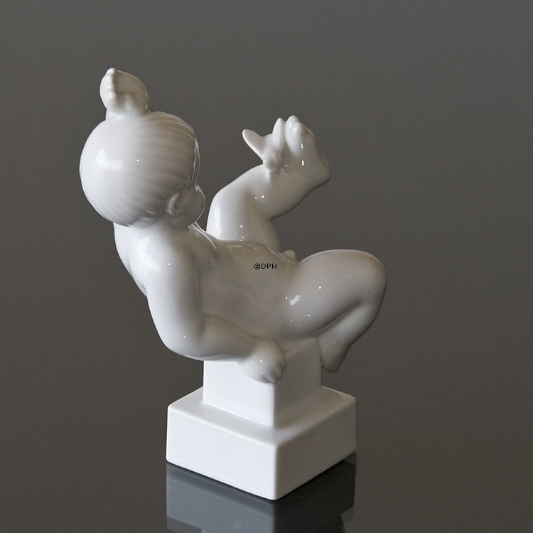 Forskrækkelse, hvid Bing & Grøndahl børnefigur nr. 464 eller 2232