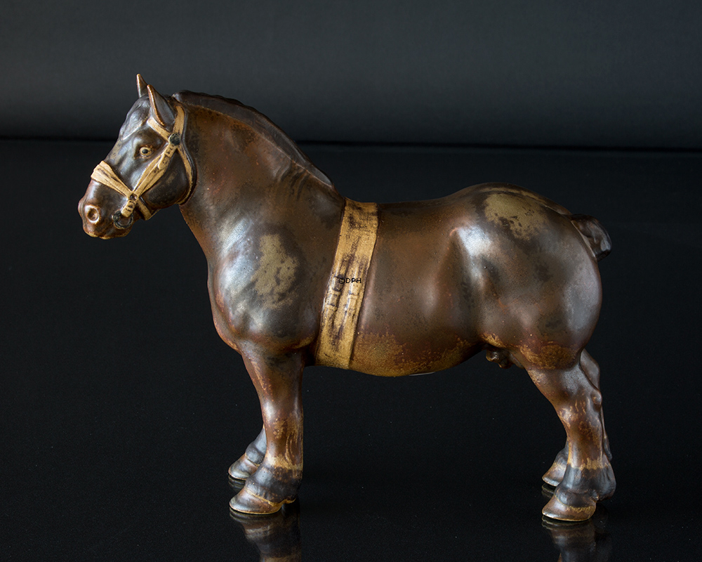 Belgisk hingst, Bing & Grøndahl stentøjsfigur af hest nr. 2234
