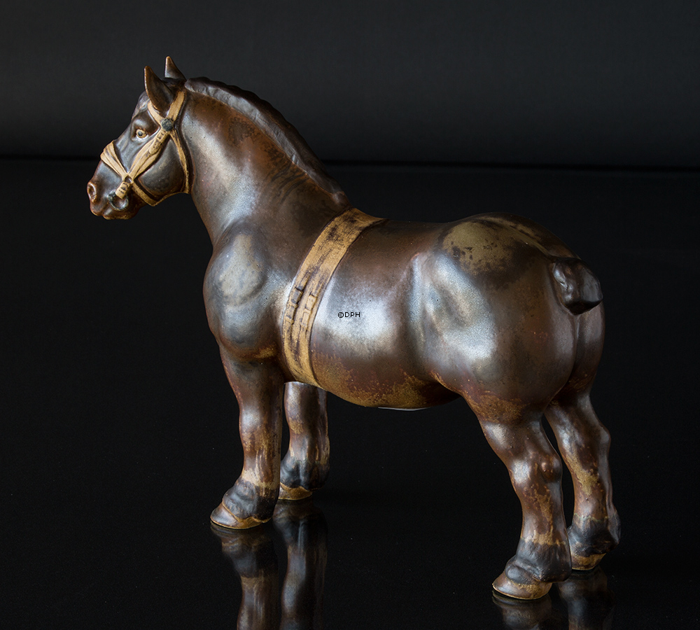 Belgisk hingst, Bing & Grøndahl stentøjsfigur af hest nr. 2234