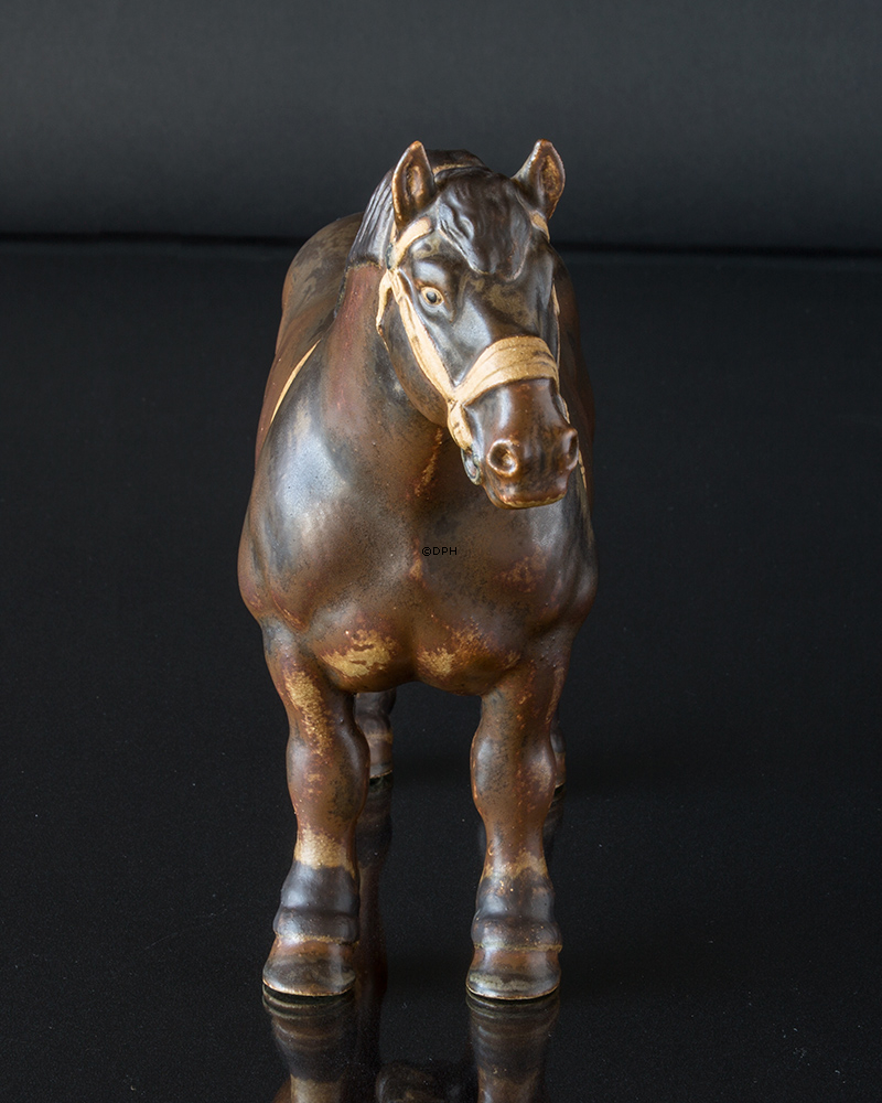 Belgisk hingst, Bing & Grøndahl stentøjsfigur af hest nr. 2234