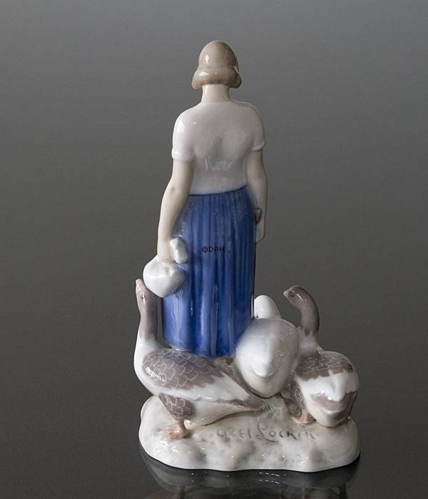Gåsepige, Bing & Grøndahl figur nr. 2254
