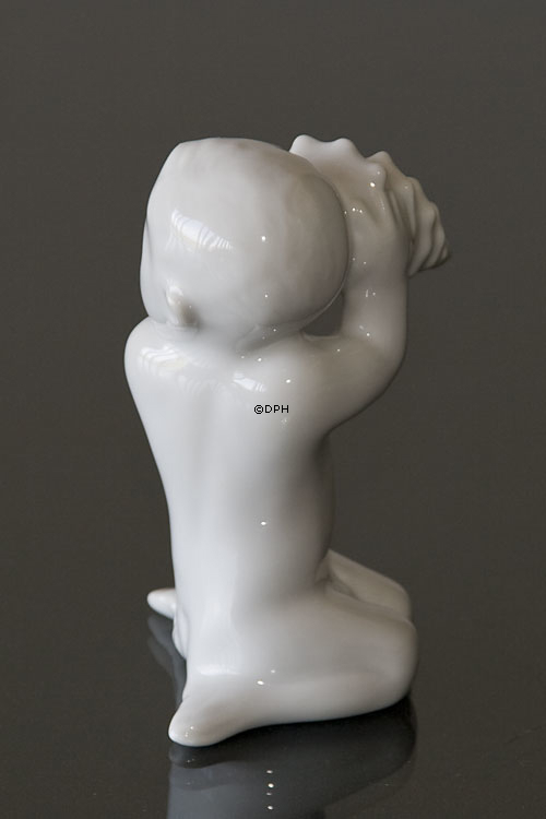 Havdreng med Konkylie, (serien havbørn), Bing & Grøndahl figur nr. 469 eller 2264