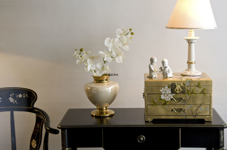 Havdreng med Blæretang, dekoreret med guld, Bing & Grøndahl figur nr. 2266