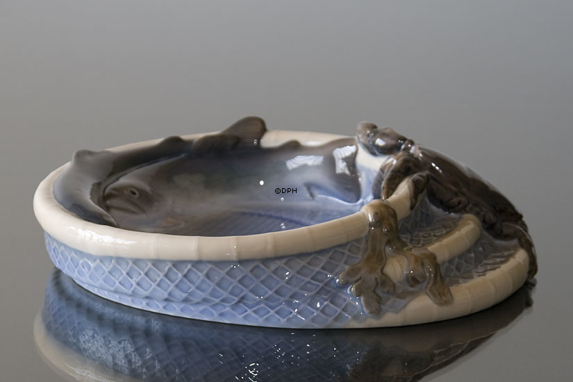 Skål med Ruse og Krabbe nr. 2269 porduceret af Bing & Grøndahl