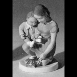 Children with turtle, Bing & Grondahl figurine no. 2277