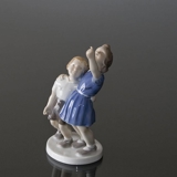 Throw back the ball, standing children looking up, Bing & Grondahl figurine No. 2278