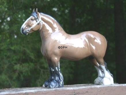 Shire hingst, Bing & Grøndahl hestefigur nr. 2293