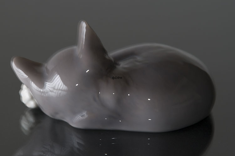 Sovende kat, Bing & Grøndahl kattefigur nr. 2309