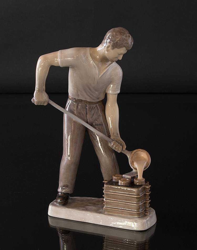 Jernstøber, Bing & Grøndahl figur nr. 2335