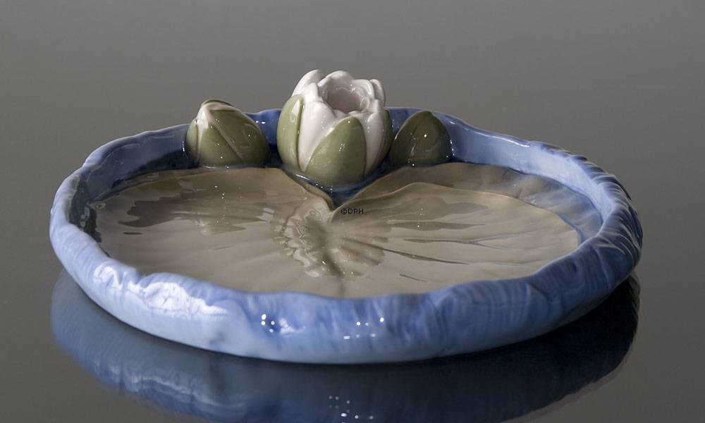 Stor skål med åkander Bing & Grøndahl nr. 2359