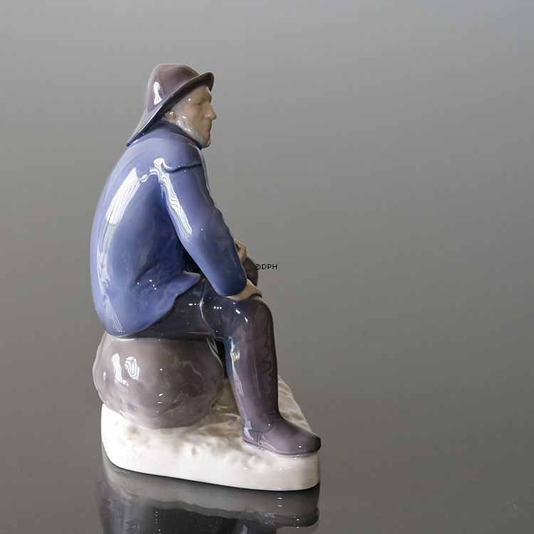 Fisker, Bing & Grøndahl figur nr. 489 eller 2370