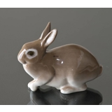 Siddende brun kanin, Bing & Grøndahl figur nr. 2422